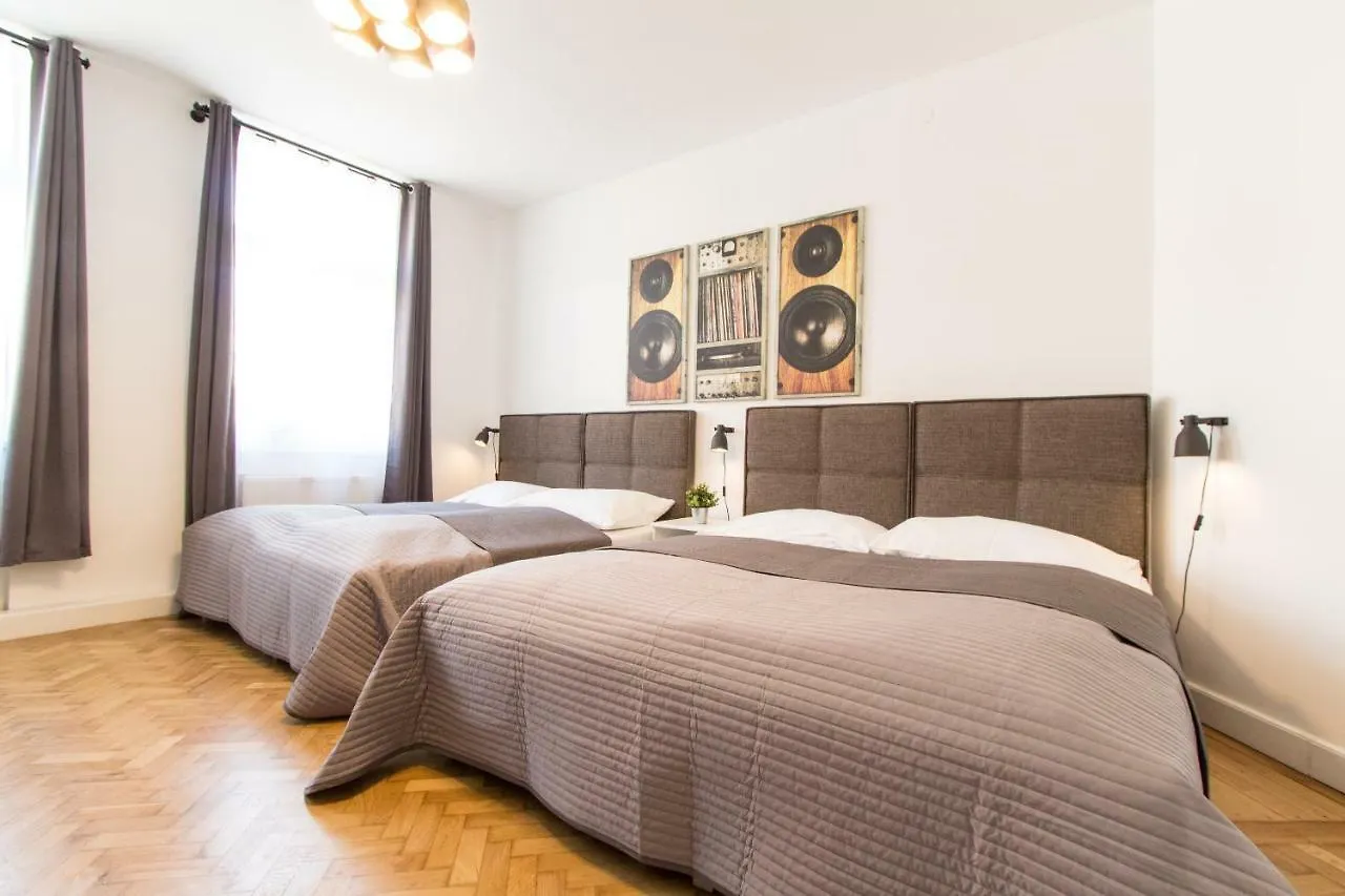 Design Apartments I Contactless Check-In Viena 0*,